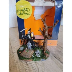Rest in peace 2006 Pumpkin Hollow Village accessory Halloween
